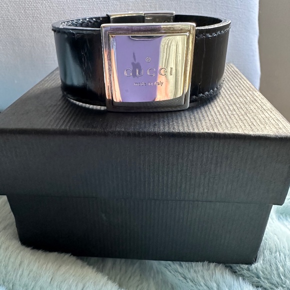 Authentic Gucci leather Bracelet - Picture 1 of 7